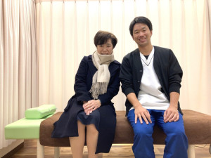 デスクワーク　肩こり　腰痛