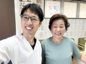 変形性膝関節症　イスからの立ち上がり